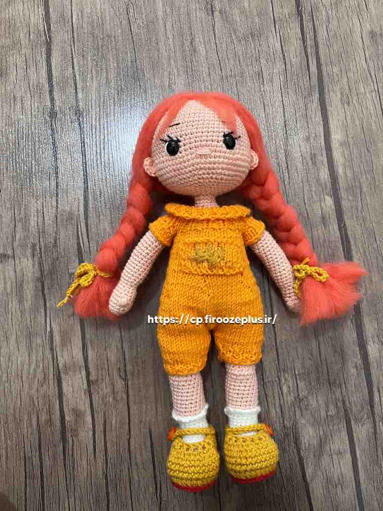 عروسک با موهای کچه